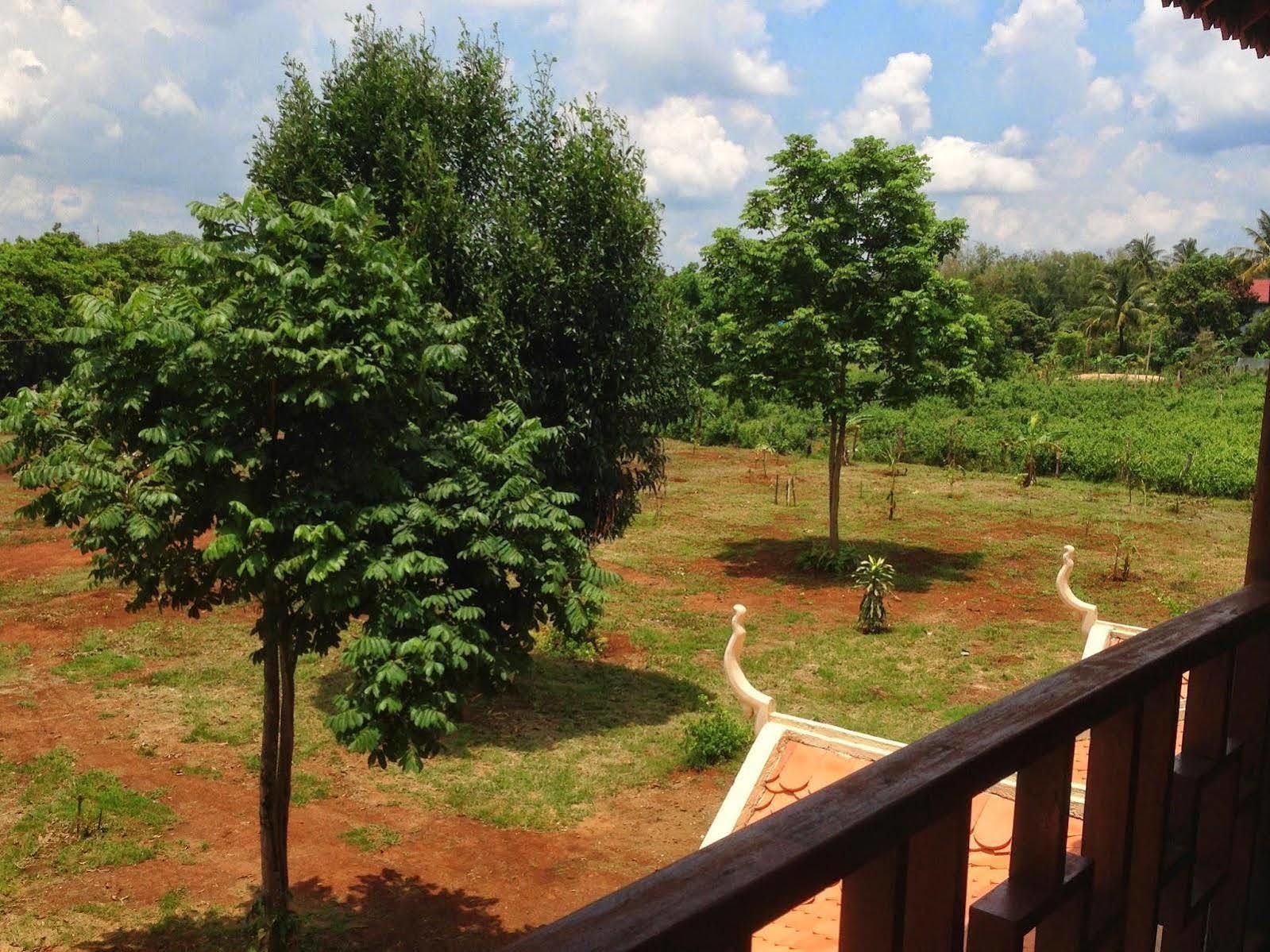 Green Plateau Lodge Banlung Kültér fotó